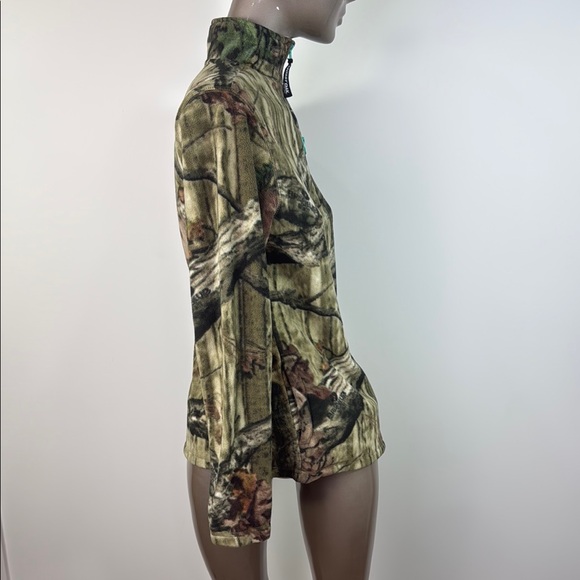 Mossy Oak Women's Woodland Utility Jacket with Teal Accents - Picture 9 of 11